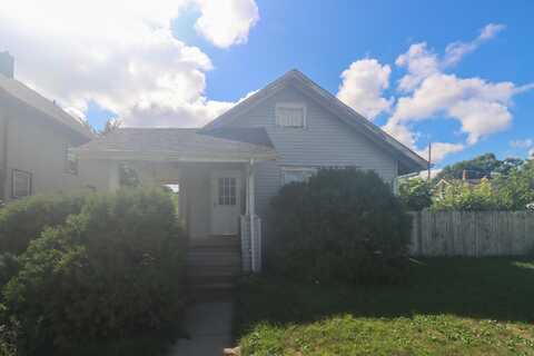 7002 16th Ave, Kenosha, WI 53143