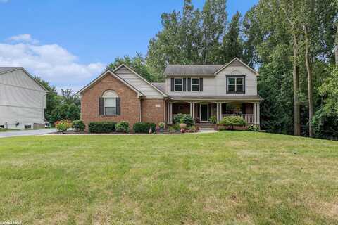 2095 Hillwood, Lake Orion, MI 48360