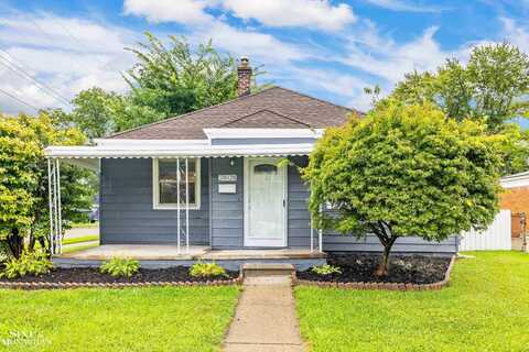 28028 Gladstone, Saint Clair Shores, MI 48081