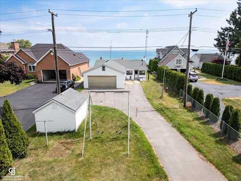 8720 Lakeshore, Burtchville, MI 48059