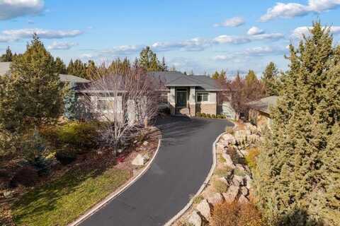 825 Victoria Falls Drive, Redmond, OR 97756