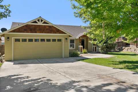 2290 SW Kalama Avenue, Redmond, OR 97756