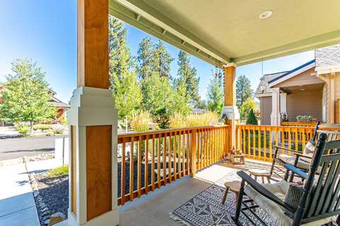 1005 E Horse Back Trail, Sisters, OR 97759