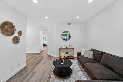 482 Shadowgraph DR, SAN JOSE, CA 95110