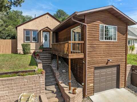 105 NE 11th Ave., Minot, ND 58703