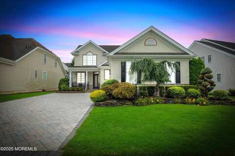 15 W Parsonage Way, Manalapan, NJ 07726