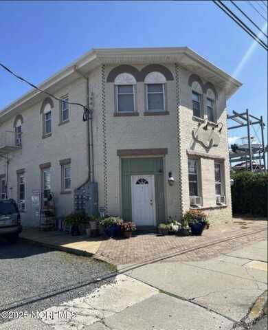 24 Bay Avenue, Highlands, NJ 07732