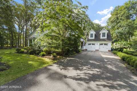 55 Bergerville Road, Freehold, NJ 07728