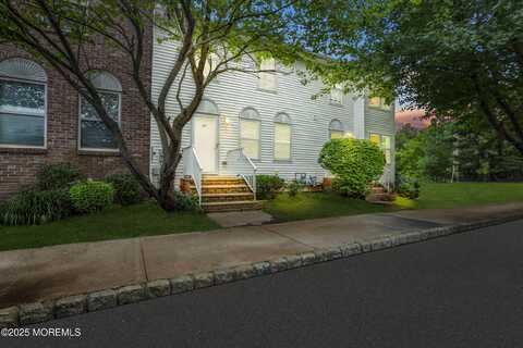 47 Waterview Drive, Lakewood, NJ 08701