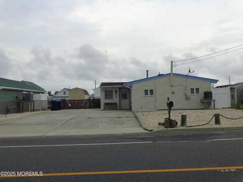 1045 Radio Road, Little Egg Harbor, NJ 08087