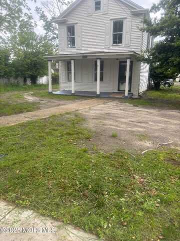 246 Roosevelt Avenue, Oakhurst, NJ 07755