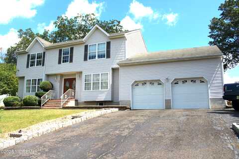 16 Rizzo Court, Howell, NJ 07731