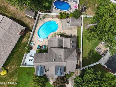 40 North Circle, Aberdeen, NJ 07747