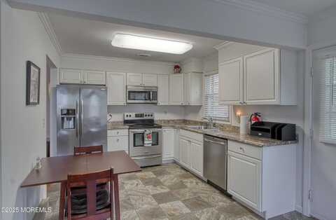 31 Molly Pitcher Boulevard, Whiting, NJ 08759
