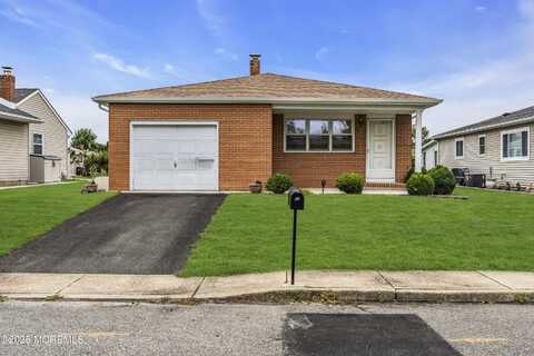 10 Spanish Wells Street, Toms River, NJ 08757