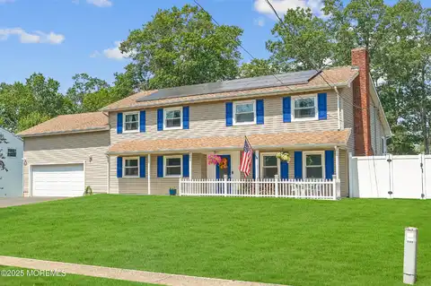 348 Hilltop Road, Toms River, NJ 08753
