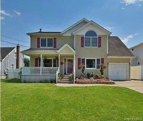 undefined, West Babylon, NY 11704