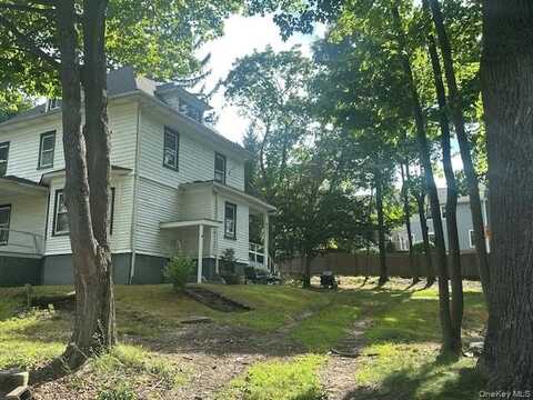 17 Crescent Drive, Huntington, NY 11743