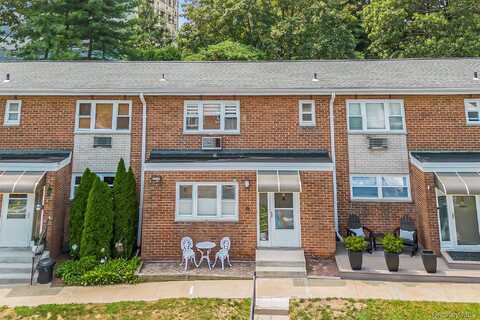 671 Pelham Road, New Rochelle, NY 10805