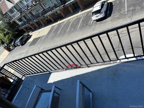 106 Atlantic Ave Avenue, Lynbrook, NY 11563