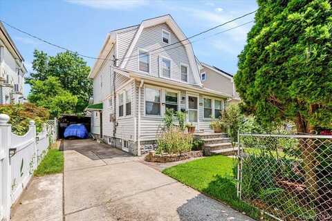 13727 Thurston Street, Springfield Gardens, NY 11413