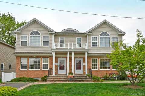 21 Marwood Road S, Port Washington, NY 11050