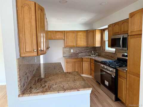513 E Broadway, Long Beach, NY 11561