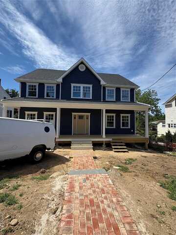 259 Park Avenue, Huntington, NY 11743