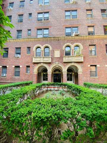 62-98 Saunders Street, Rego Park, NY 11374
