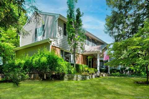 26 Polly Drive, Huntington, NY 11743