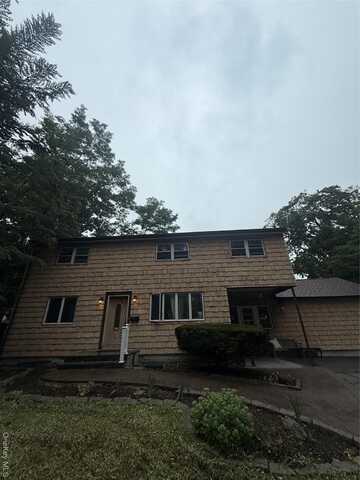 99 Searingtown Road, Albertson, NY 11507