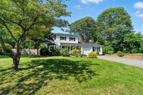 26 Concord Drive, Holtsville, NY 11742