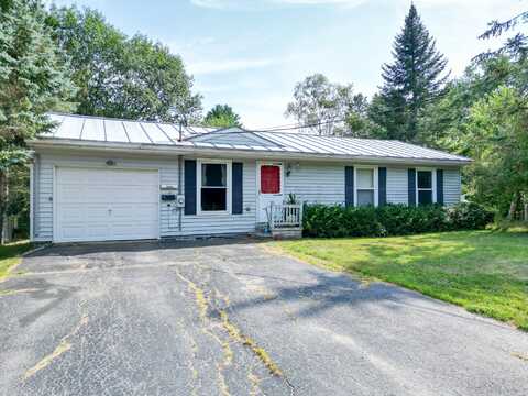 15 Clifton Street, Madison, ME 04950