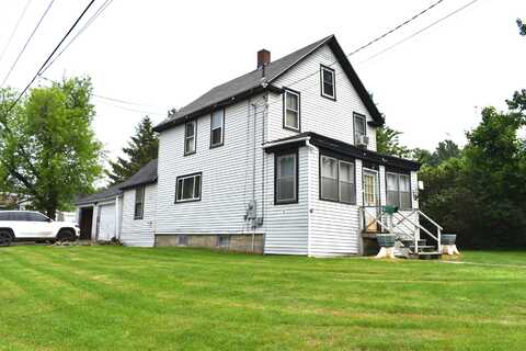 28 Libby Street, Lincoln, ME 04457