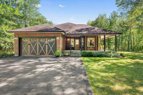 38 Carmel Road S, Hampden, ME 04444