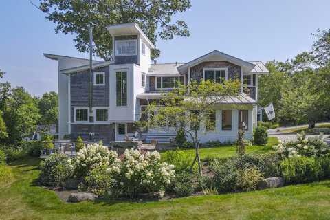 5 Cedar Street, Camden, ME 04843