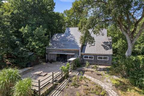 4 Hopkins Hill Road, Newcastle, ME 04553