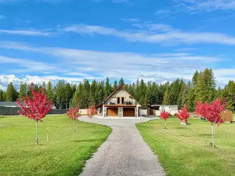 205 Kinnikinnick Lane, Columbia Falls, MT 59912