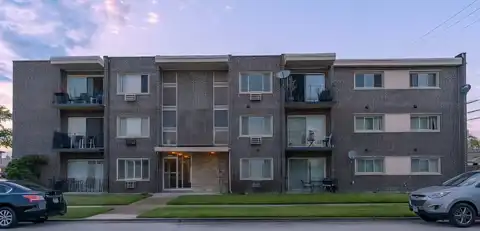 3158 W 88th Street W, Evergreen Park, IL 60805