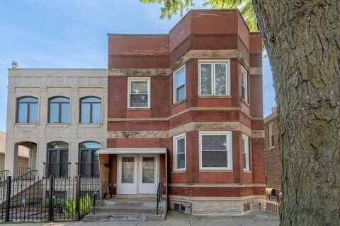2821 S Emerald Avenue, Chicago, IL 60616