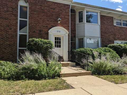 518 W Miner Street, Arlington Heights, IL 60005
