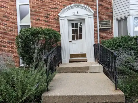 518 W Miner Street, Arlington Heights, IL 60005