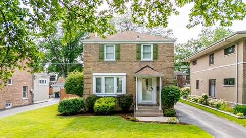 616 S 10th Avenue, La Grange, IL 60525