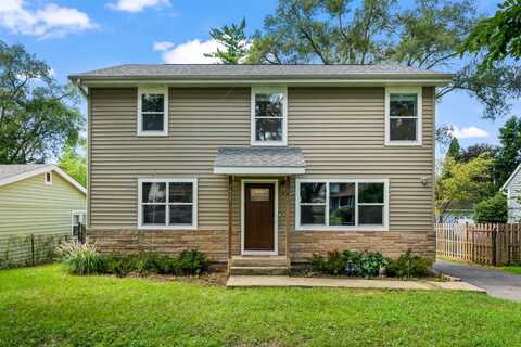 3403 Ridge Road, Island Lake, IL 60042