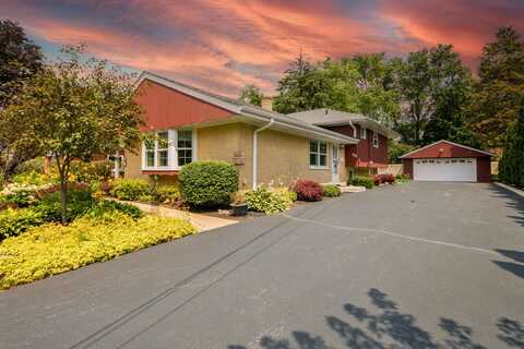 53 N Main Street, Glen Ellyn, IL 60137