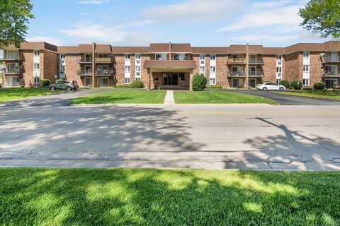 850 Lorraine Road, Wheaton, IL 60187