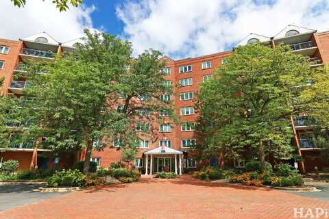 6701 N Milwaukee Avenue, Niles, IL 60714