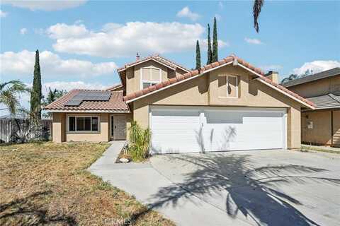 808 Daybreak Court, San Jacinto, CA 92582