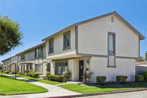 561 W Alton Avenue, Santa Ana, CA 92707