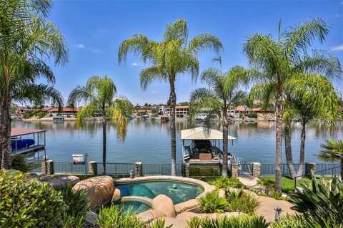 22818 Gray Fox Drive, Canyon Lake, CA 92587